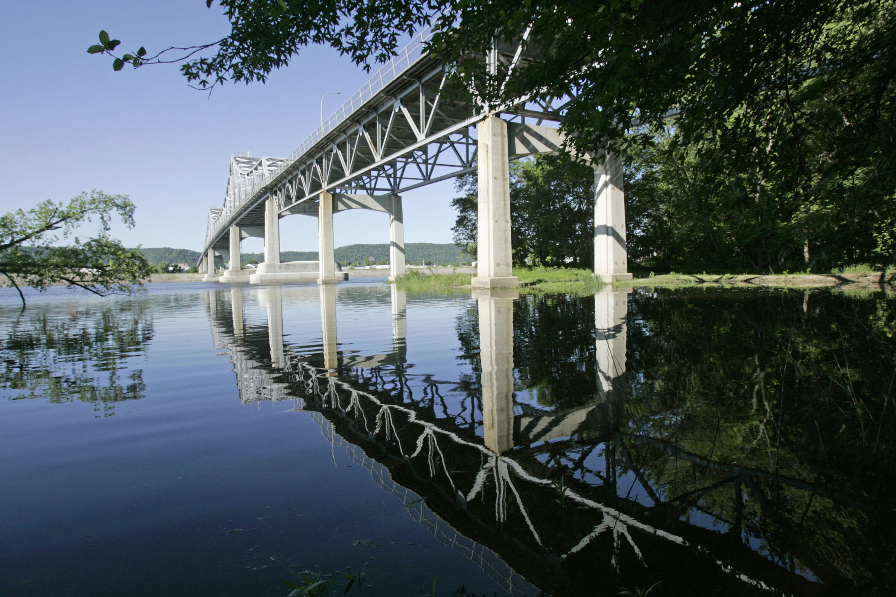 Mississippi River bridge
